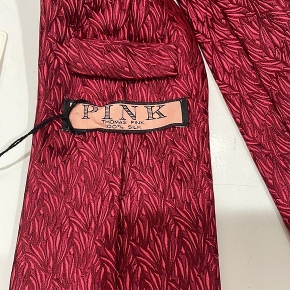 Thomas Pink Sonoran Leaf Dark Red/Pink 100% Silk Tie—New! - Picture 5 of 10